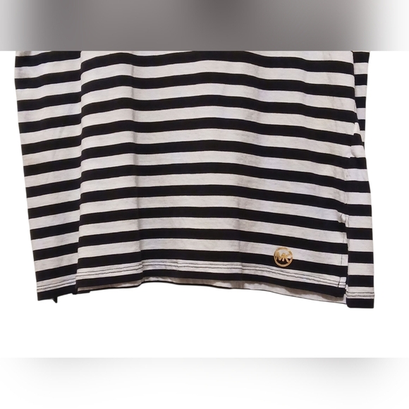 Michael Kors - Black & White Stripped Blouse, 3 Working Buttons On Left... - Picture 6 of 10
